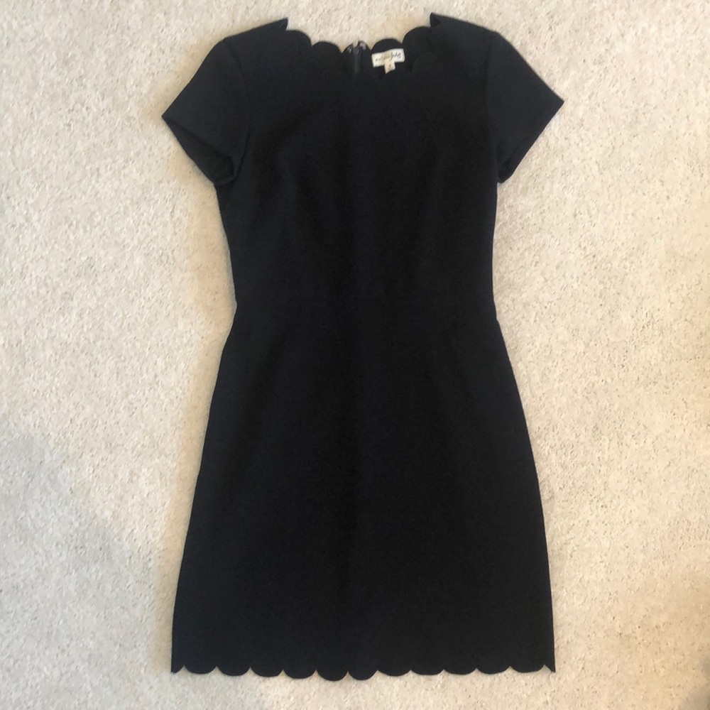 Black short sleeve sheath dress